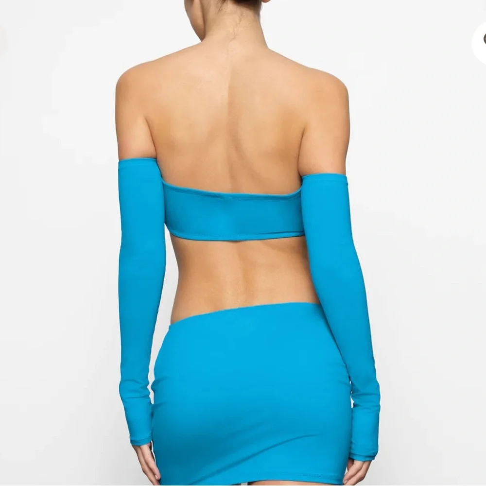🦋SKIMS SWIM LONG SLEEVE BIKINI TOP IN TURQUOISE XXS